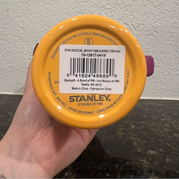 Stanley Día de los Muertos Sunrise Catrina 20 oz Tumbler - Picture 4 of 5